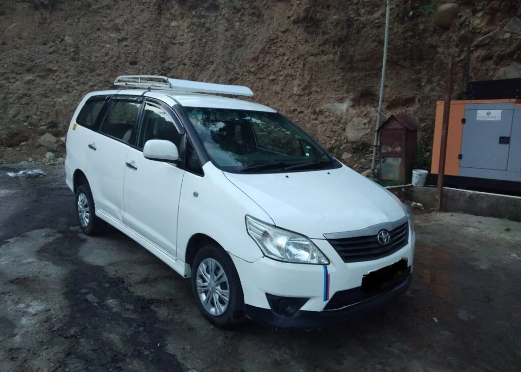 Side view of toyota innova