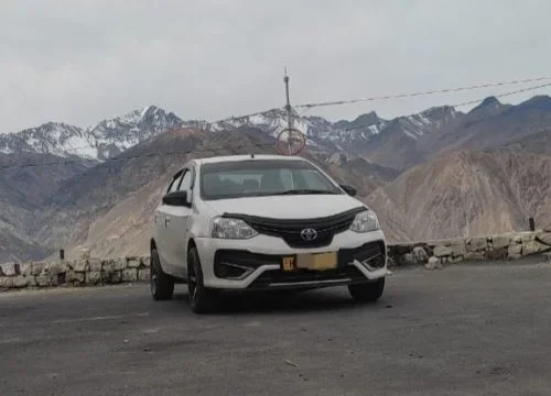 Toyota Etios on the way to Kaza with Shimla Manali Taxi Service
