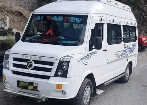 12 Seater Tempo Traveller in the way to Shimla